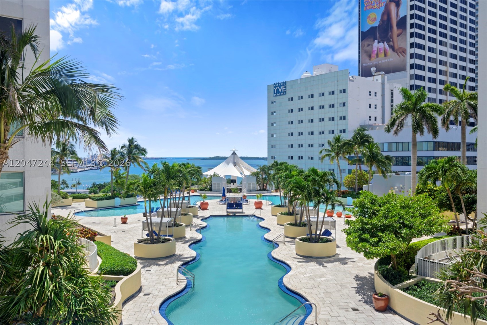 VIZCAYNE NORTH CONDO - Residential