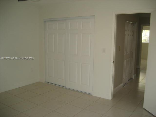 LES CHATEAUX AT INT GARDE - Residential Lease