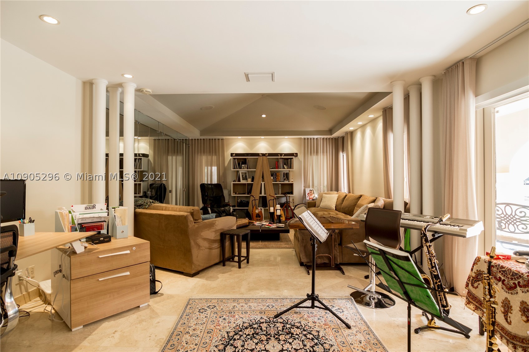 PELICAN ISLE - Residential