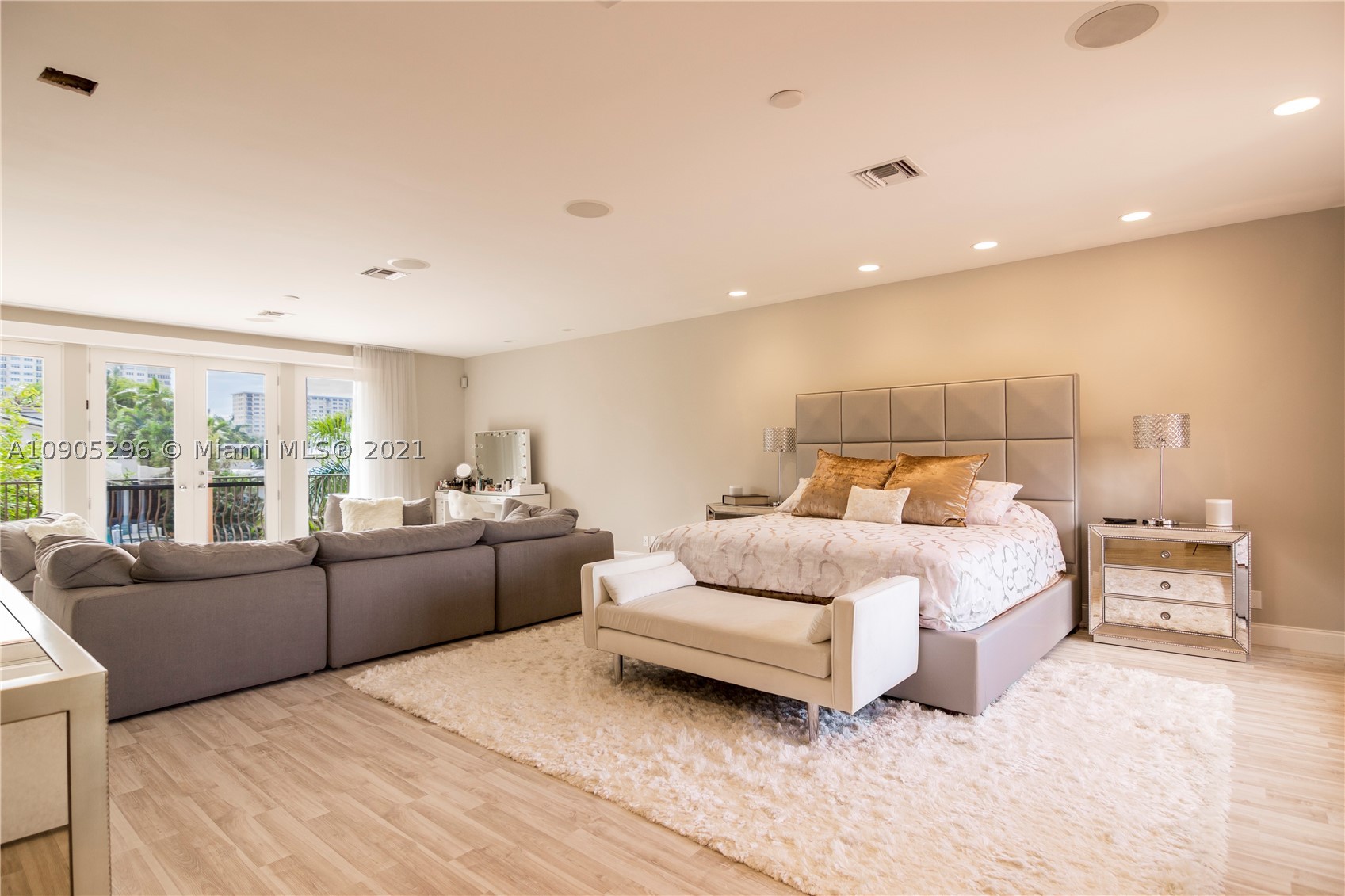 PELICAN ISLE - Residential