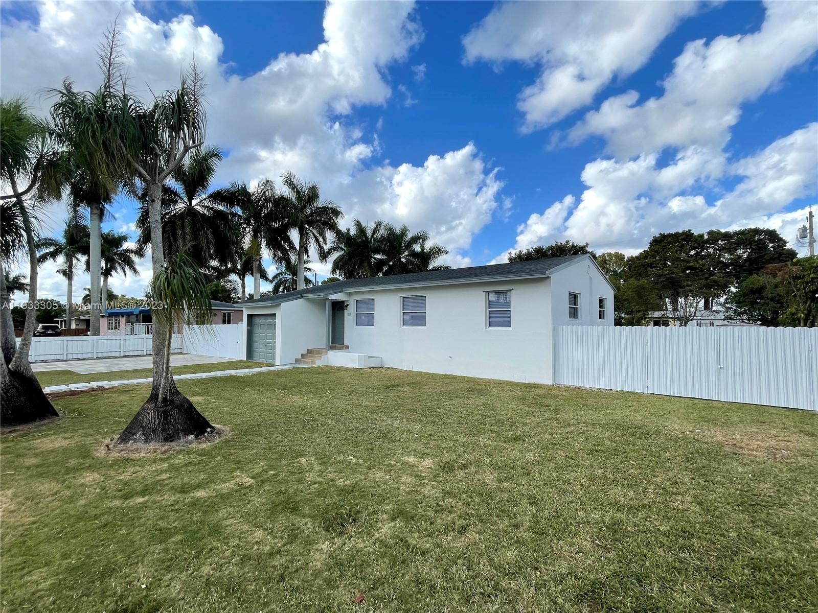 New "Ponce de Leon" neighborhood Home. Beautiful property  with a huge patio. Everything is new and modern.
 Easy to show!