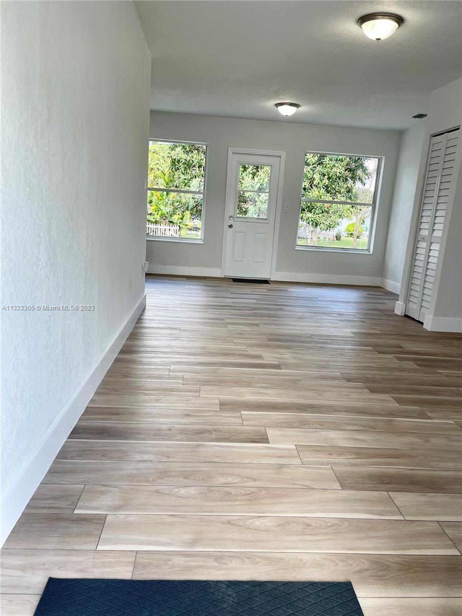 PONCE DE LEON - Residential