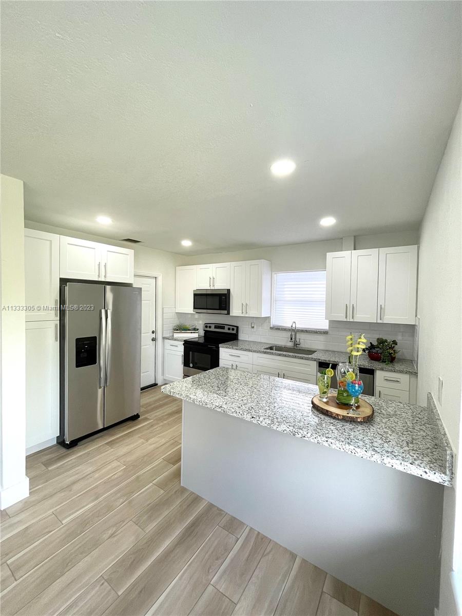 PONCE DE LEON - Residential