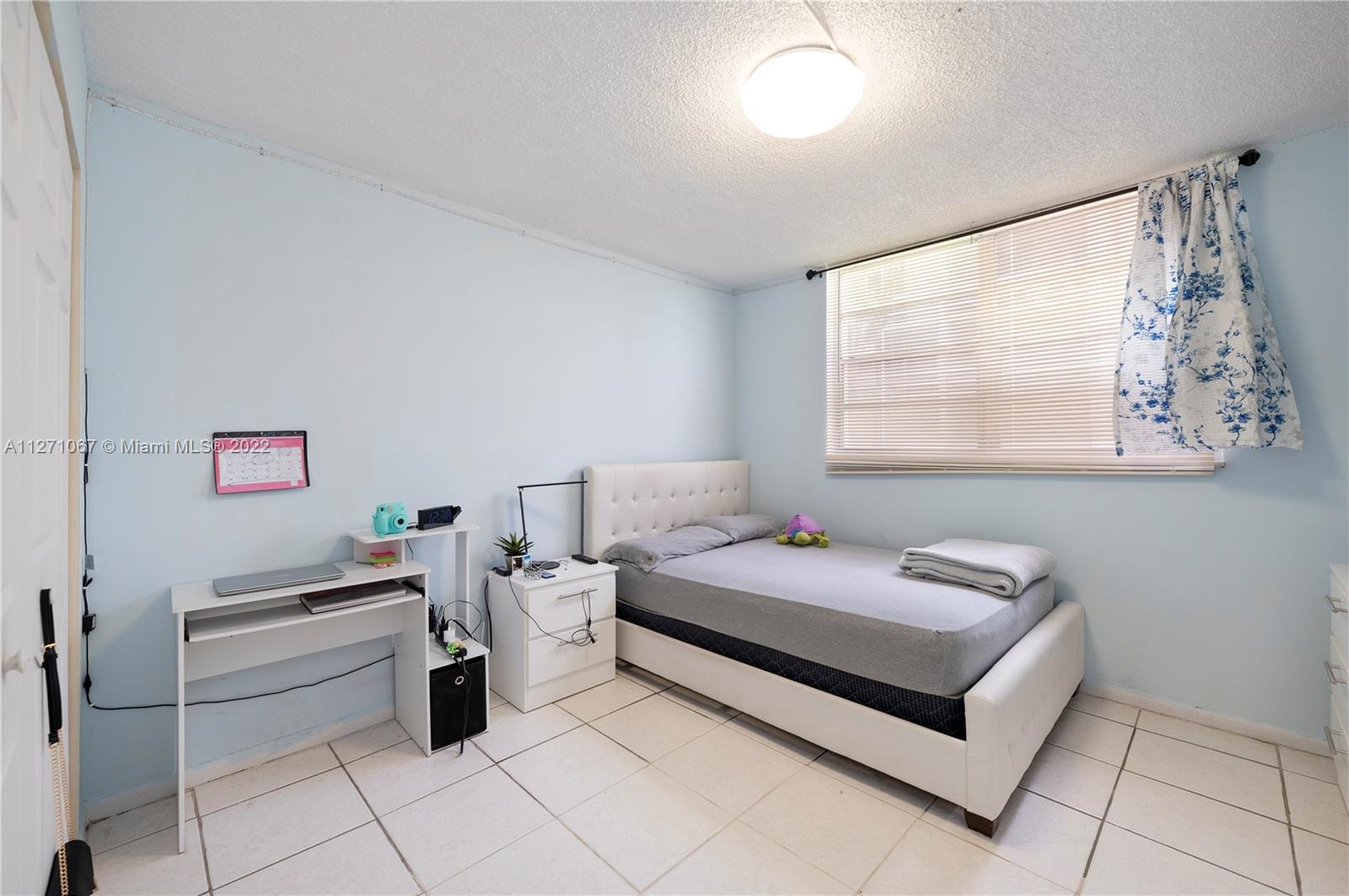 EL CONQUISTADOR SOUTH CON - Residential Lease