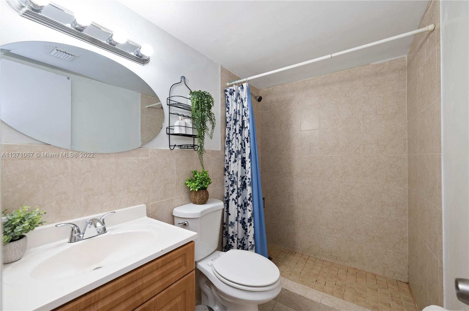 EL CONQUISTADOR SOUTH CON - Residential Lease