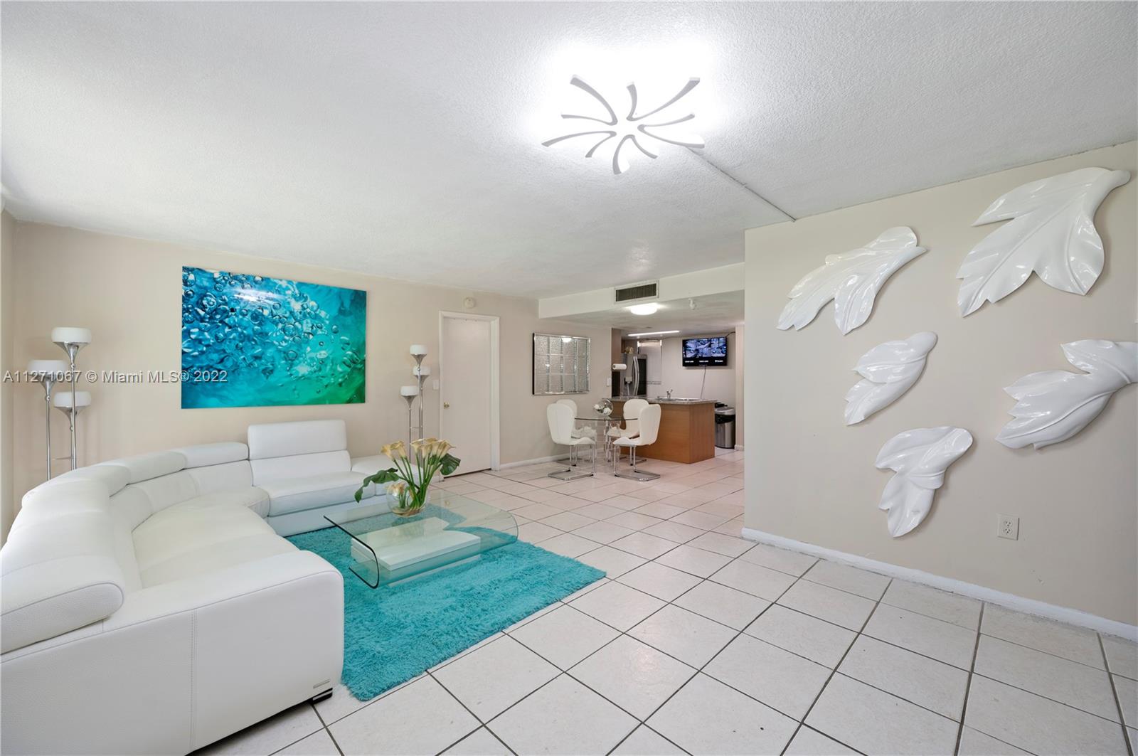 EL CONQUISTADOR SOUTH CON - Residential Lease