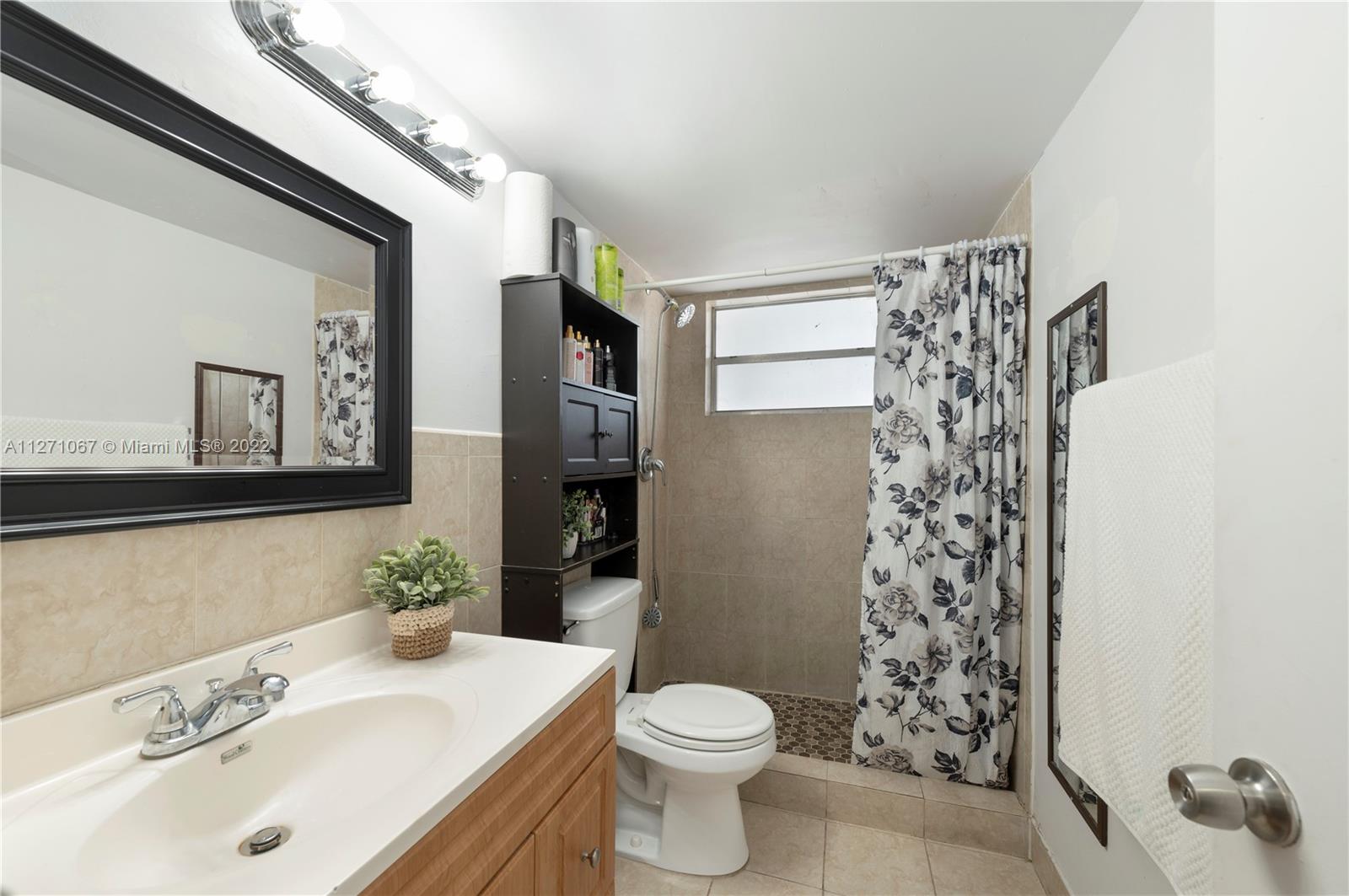 EL CONQUISTADOR SOUTH CON - Residential Lease