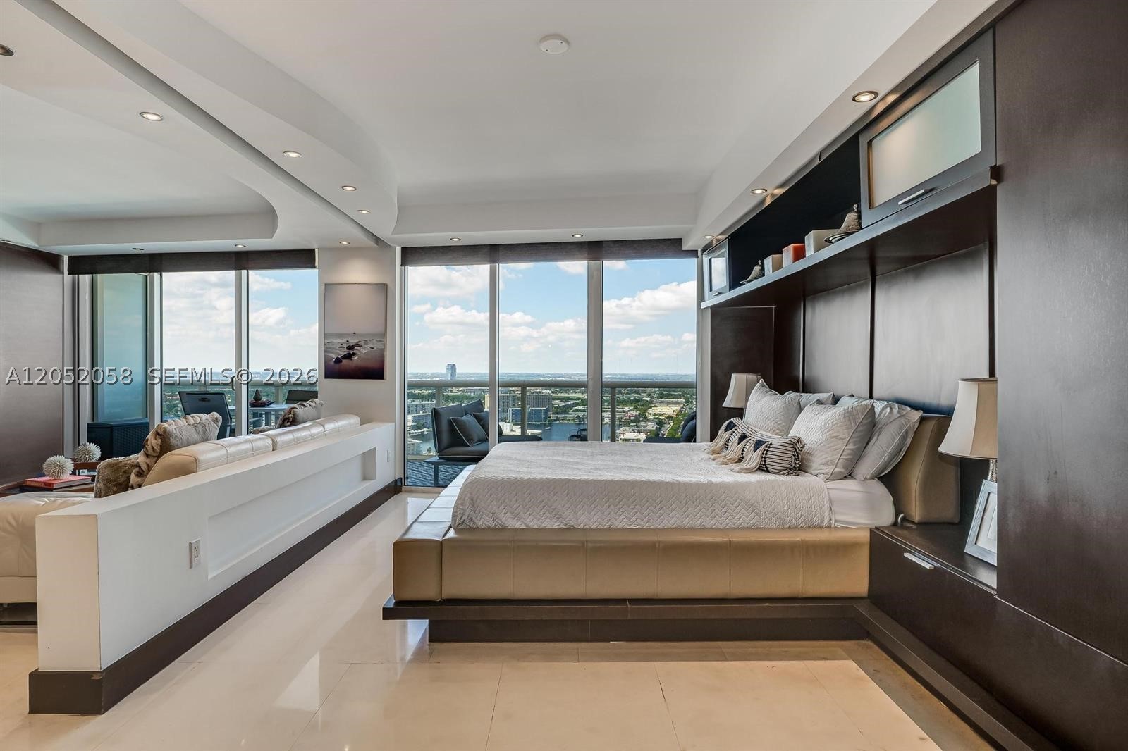 BEACH CLUB THREE CONDO - Residential Lease