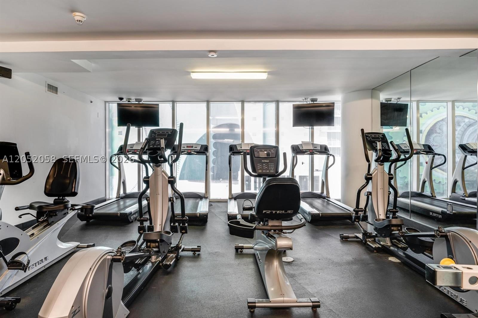 BEACH CLUB THREE CONDO - Residential Lease