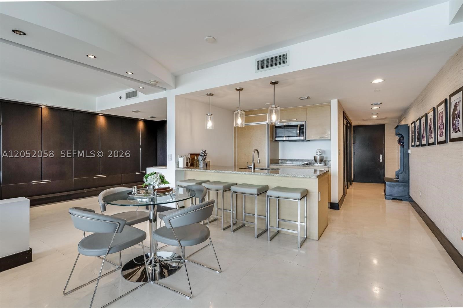 BEACH CLUB THREE CONDO - Residential Lease