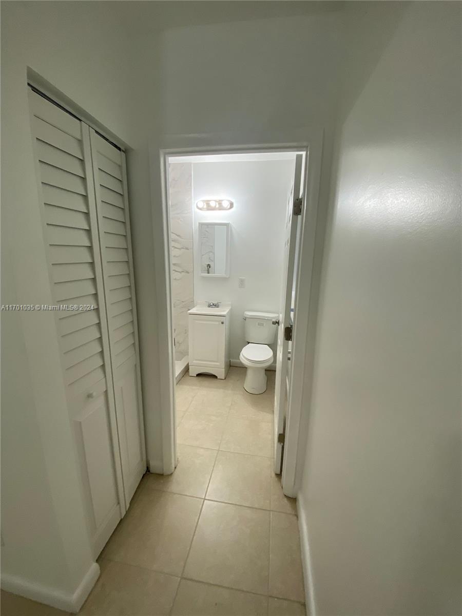 LAWRENCE ESTATE LAND CO - Residential Lease