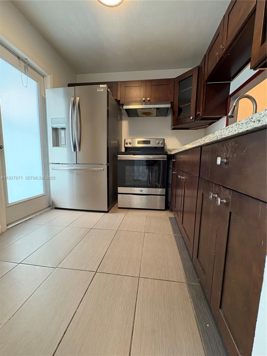 "Beautifully upgraded 2/2 condo in Majestic Gardens-ideal for owner-occupants or investors.
, 55+ year older .Features include an upgrade kitchen, renovated bathrooms, the floors, and a screened patio. Assigned parking. Investor-friendly . Strong rental demand in the area makes this a great income-producing property. Conventional location close to shopping, highways, schools, and transit"