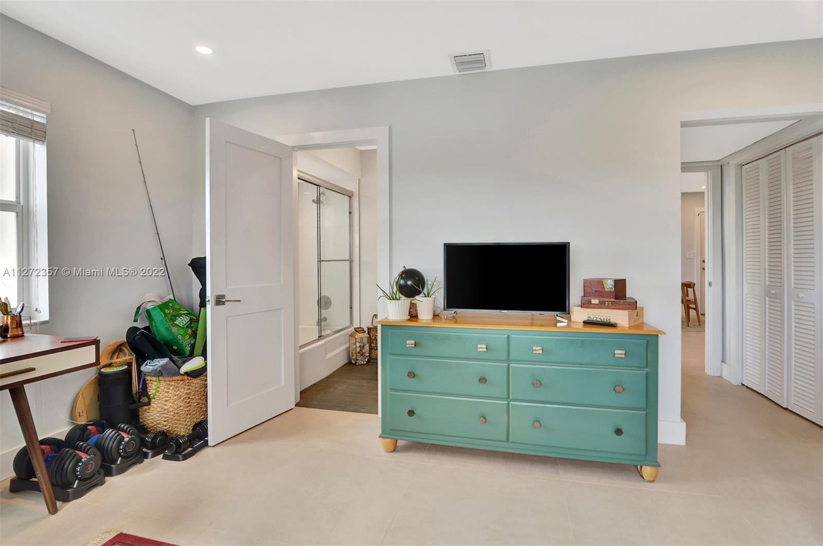 LAS OLAS VILLAS CONDO - Residential Lease