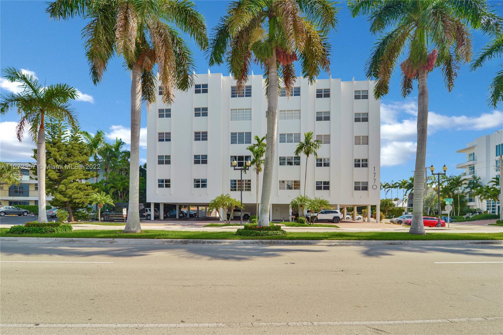 LAS OLAS VILLAS CONDO - Residential Lease