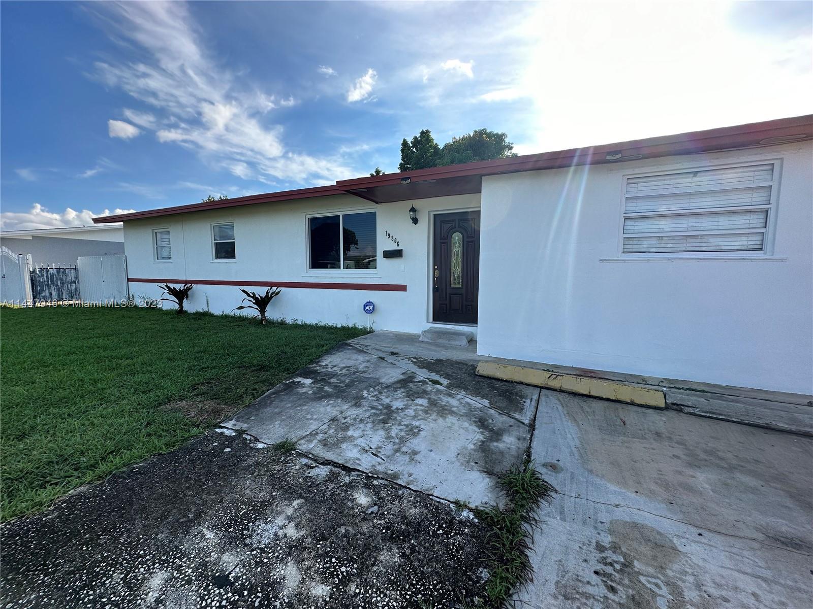 SOUTH MIAMI HEIGHTS ADDN - Residential Lease