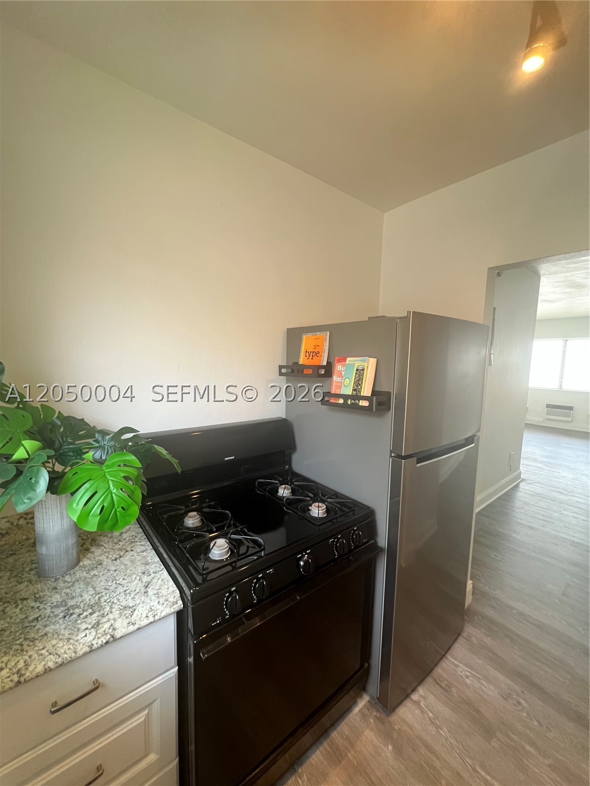 THE WILLIAM LEE CONDO - Residential Lease