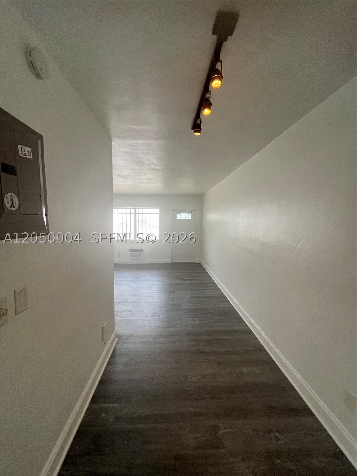 THE WILLIAM LEE CONDO - Residential Lease