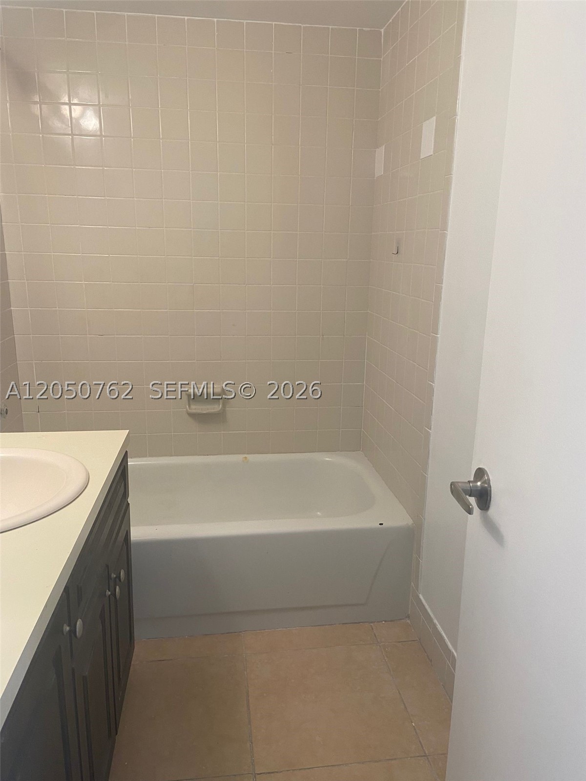 COUNTRY GARDENS CONDO - Residential