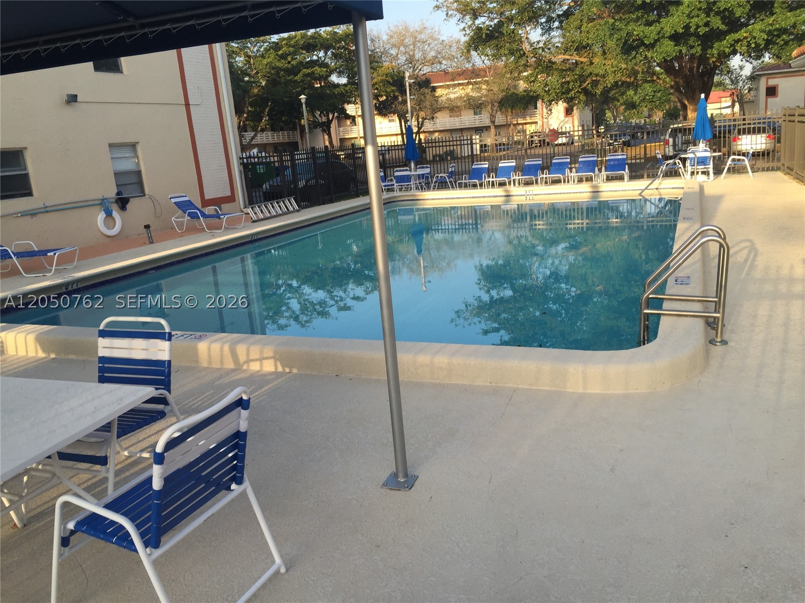 COUNTRY GARDENS CONDO - Residential