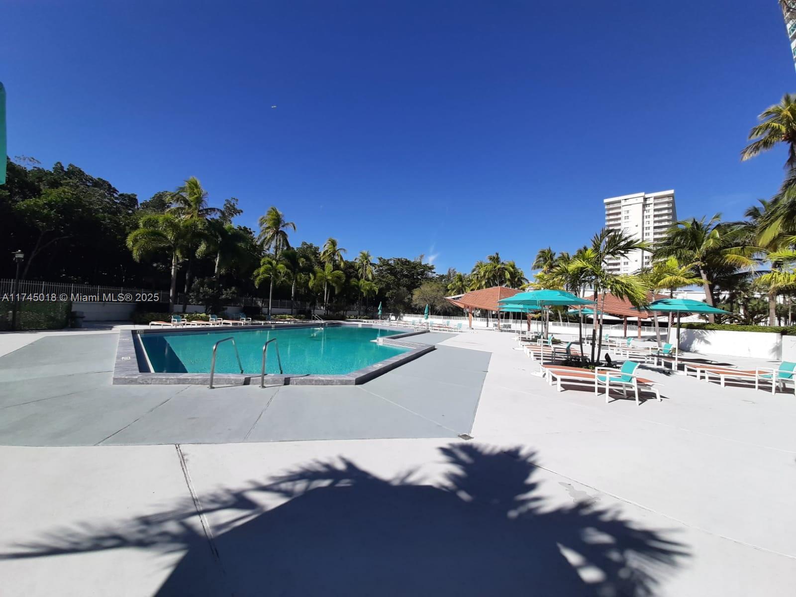 ARLEN HOUSE EAST CONDO - Residential