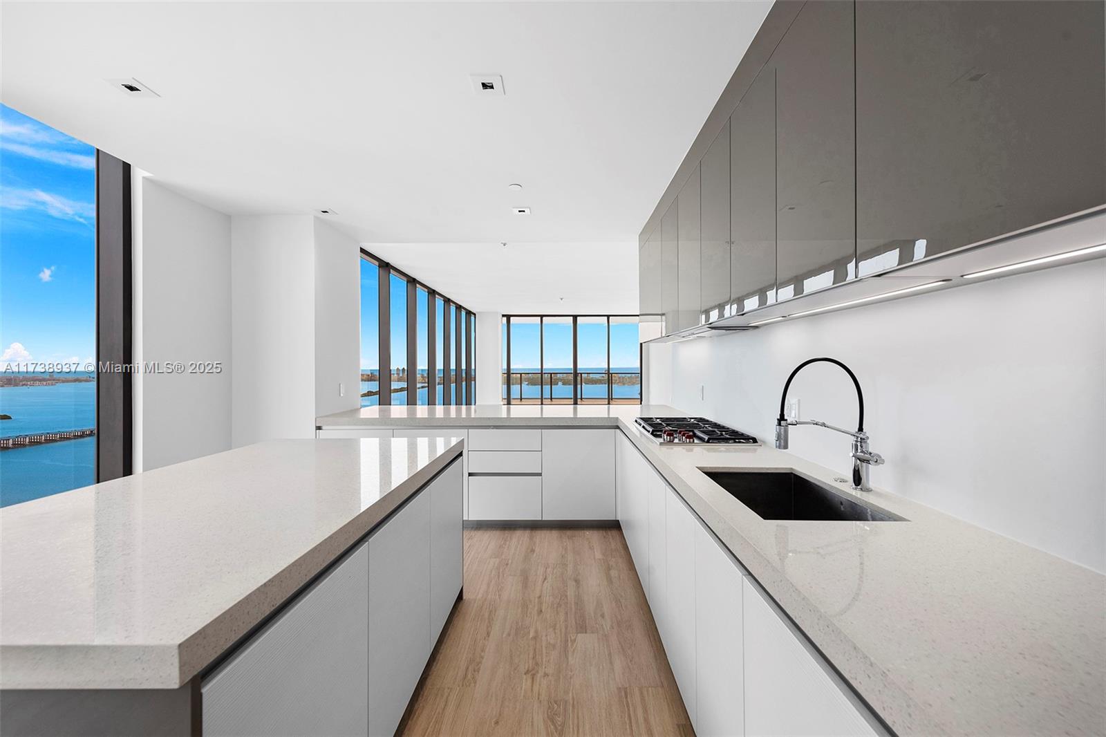 NANCY TERRACE - Residential