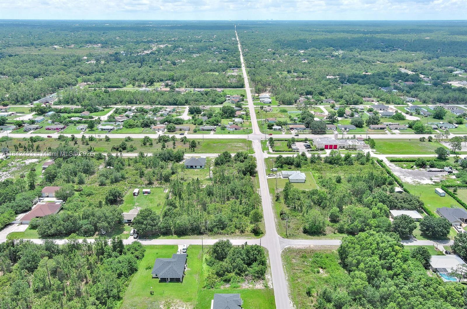 LEHIGH ACRES - Land