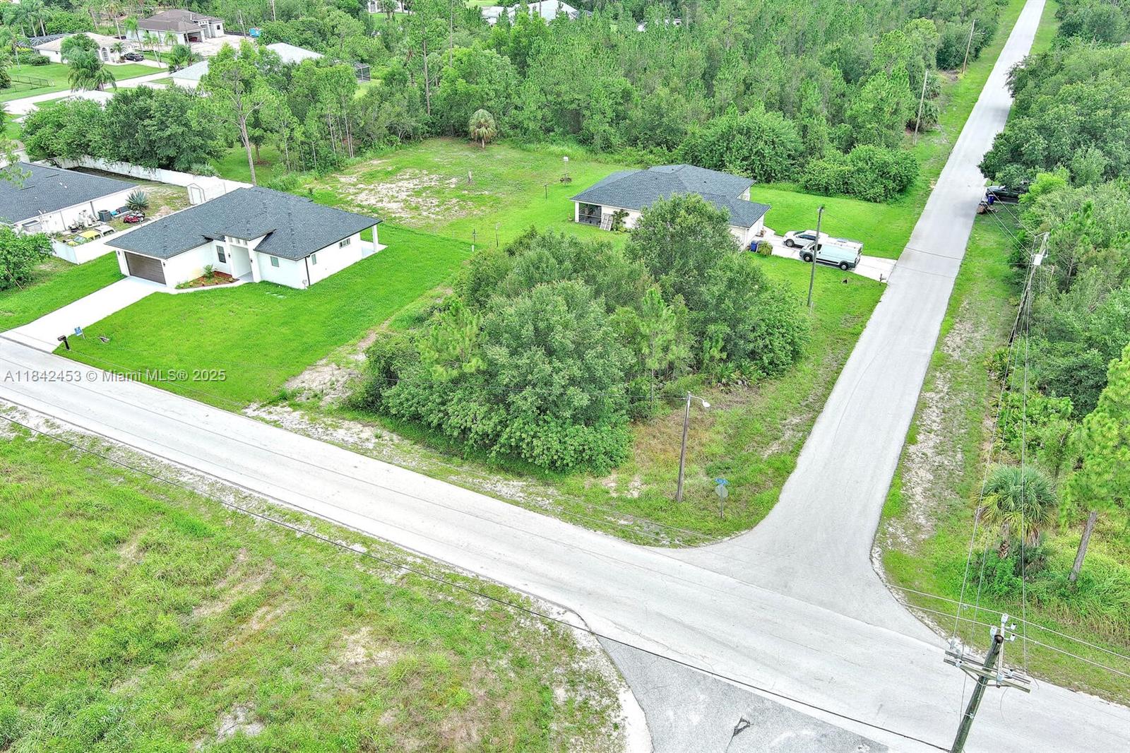 LEHIGH ACRES - Land