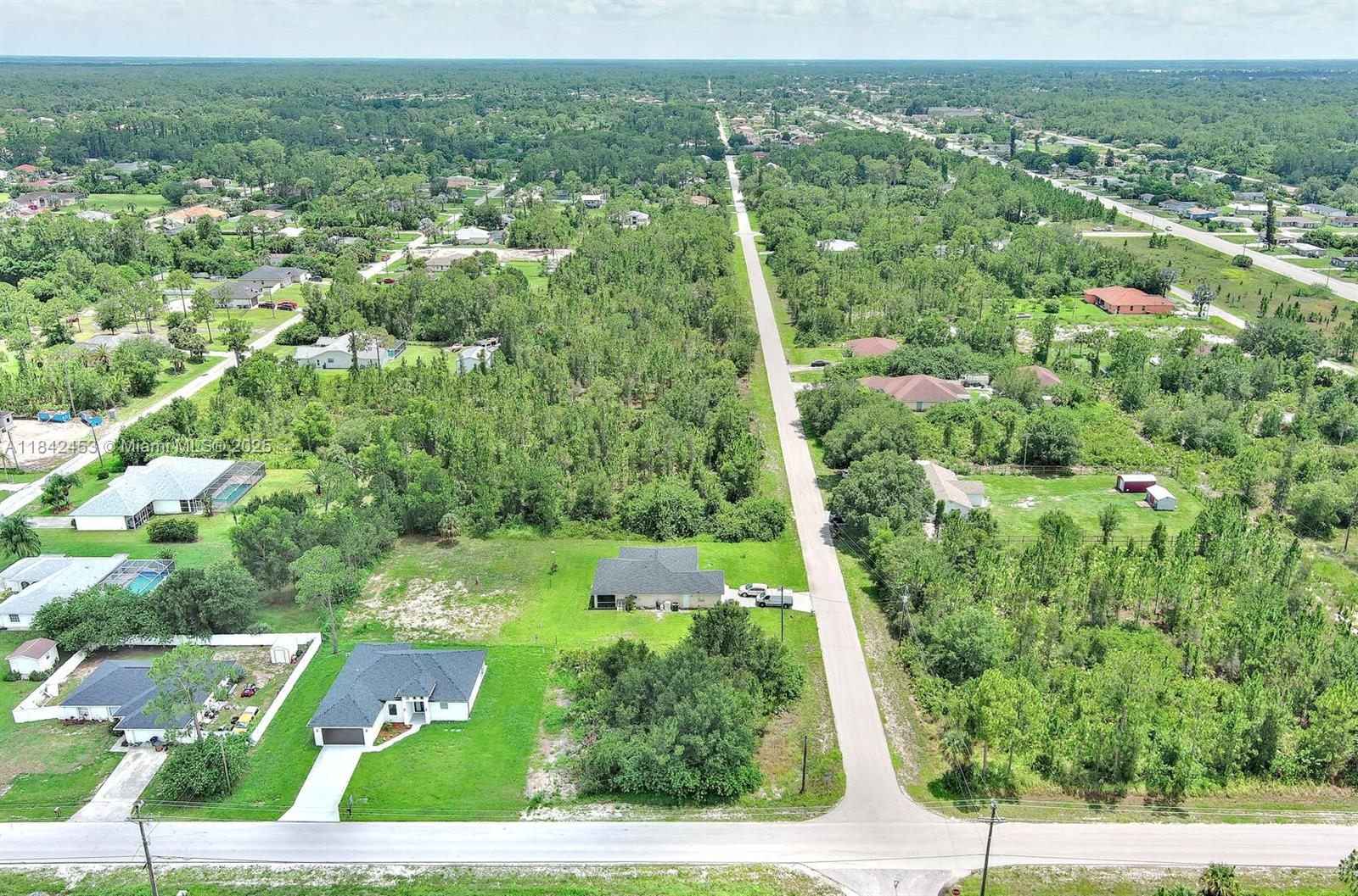 LEHIGH ACRES - Land