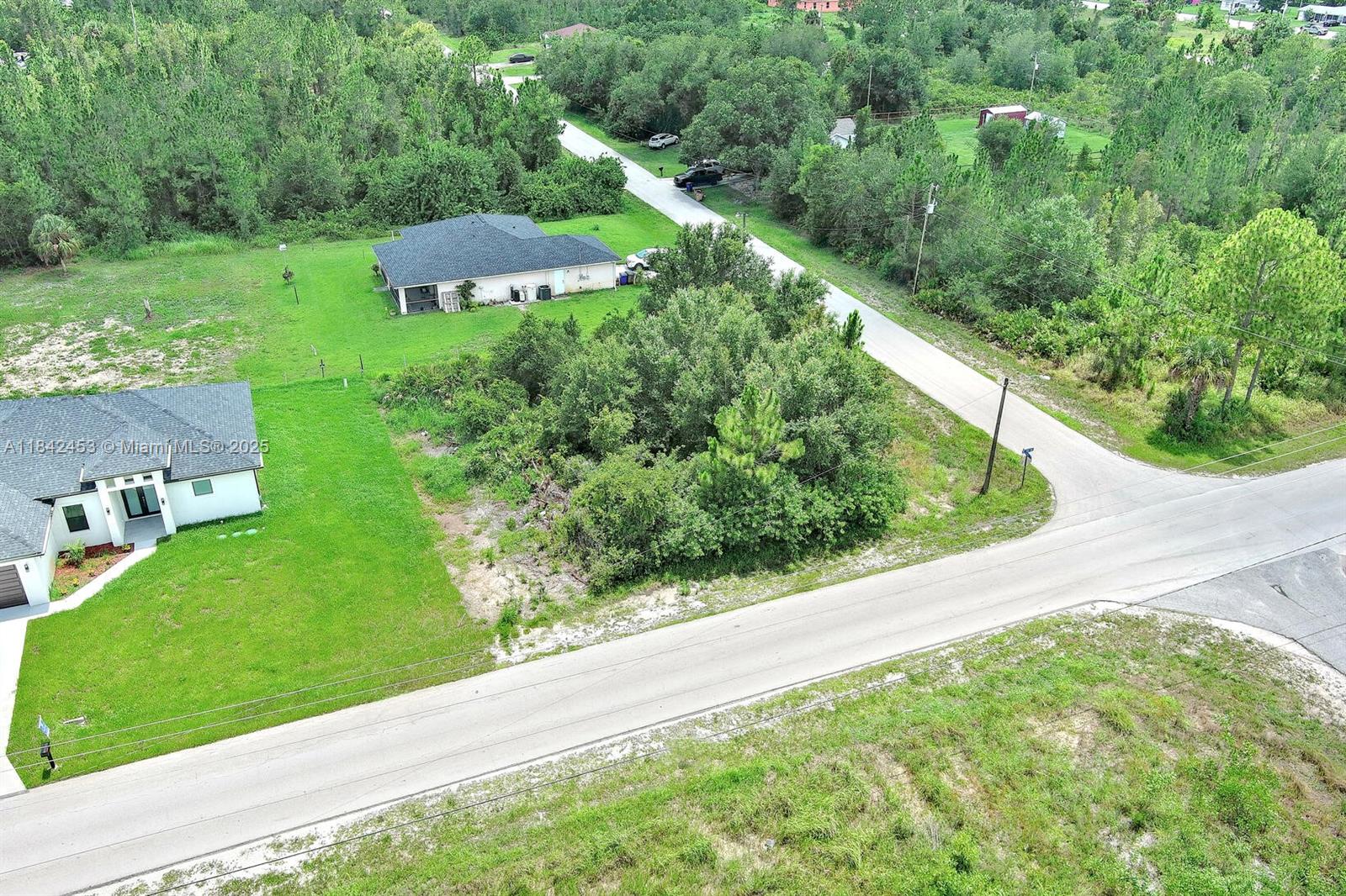 LEHIGH ACRES - Land