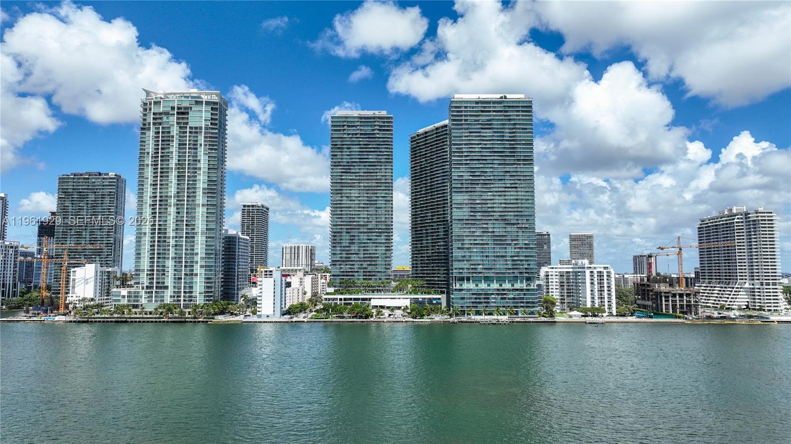 GRAN PARAISO CONDO - Residential