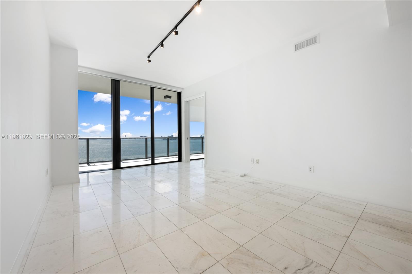 GRAN PARAISO CONDO - Residential