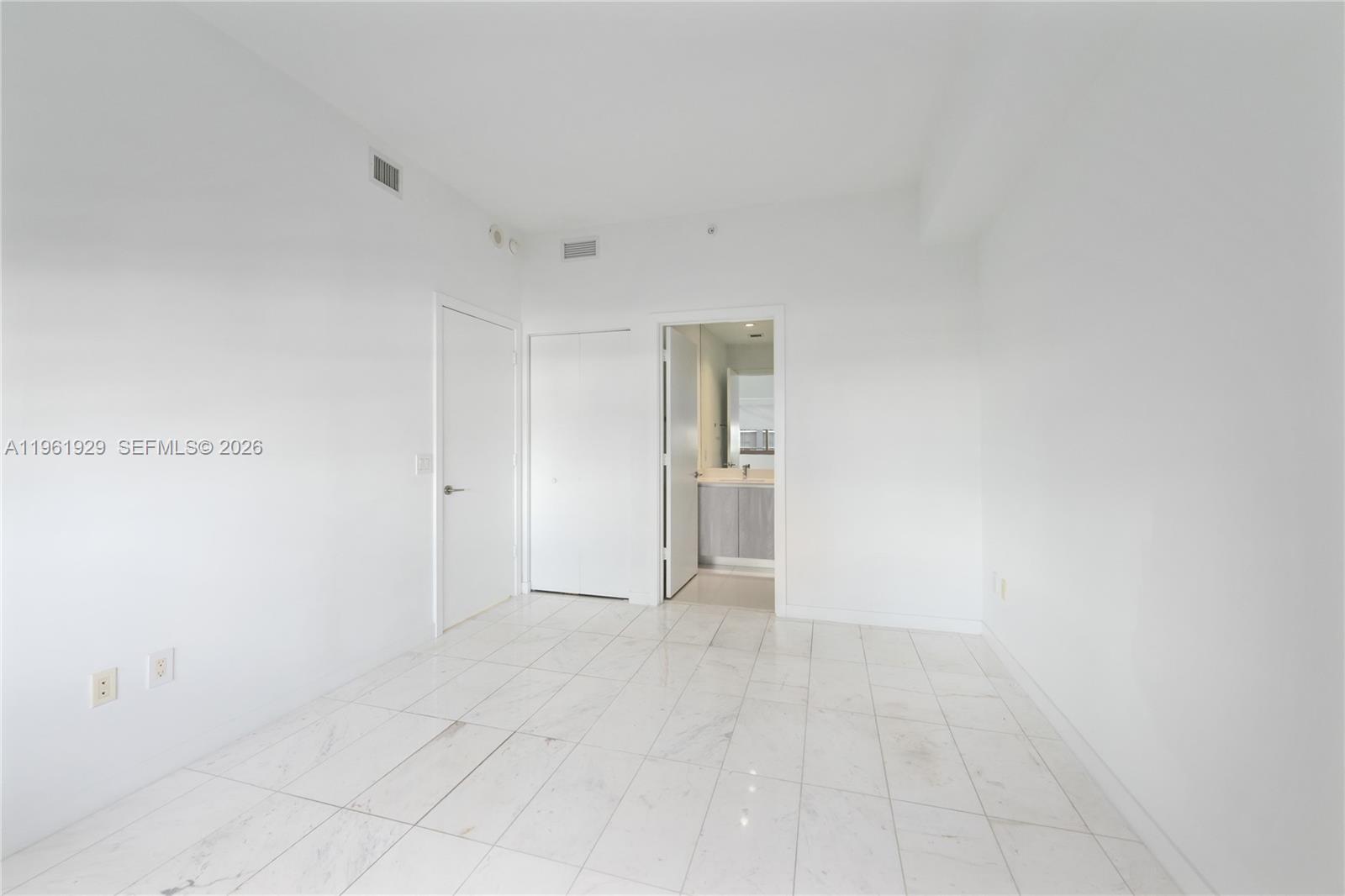 GRAN PARAISO CONDO - Residential
