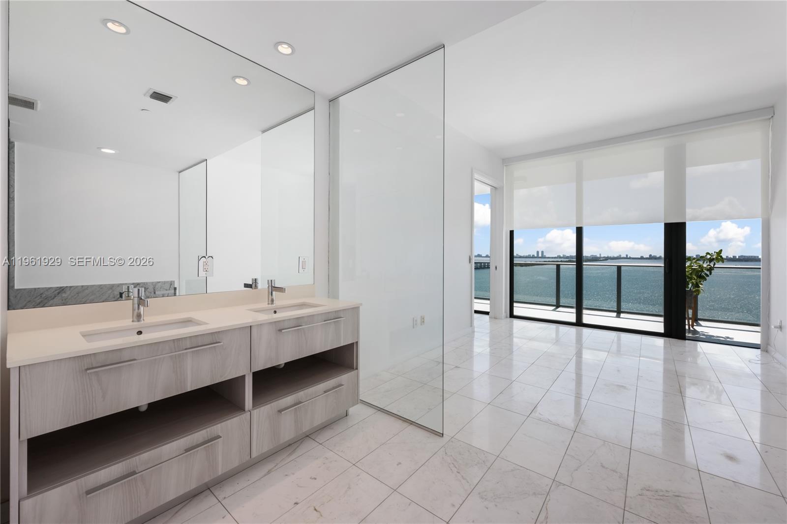 GRAN PARAISO CONDO - Residential