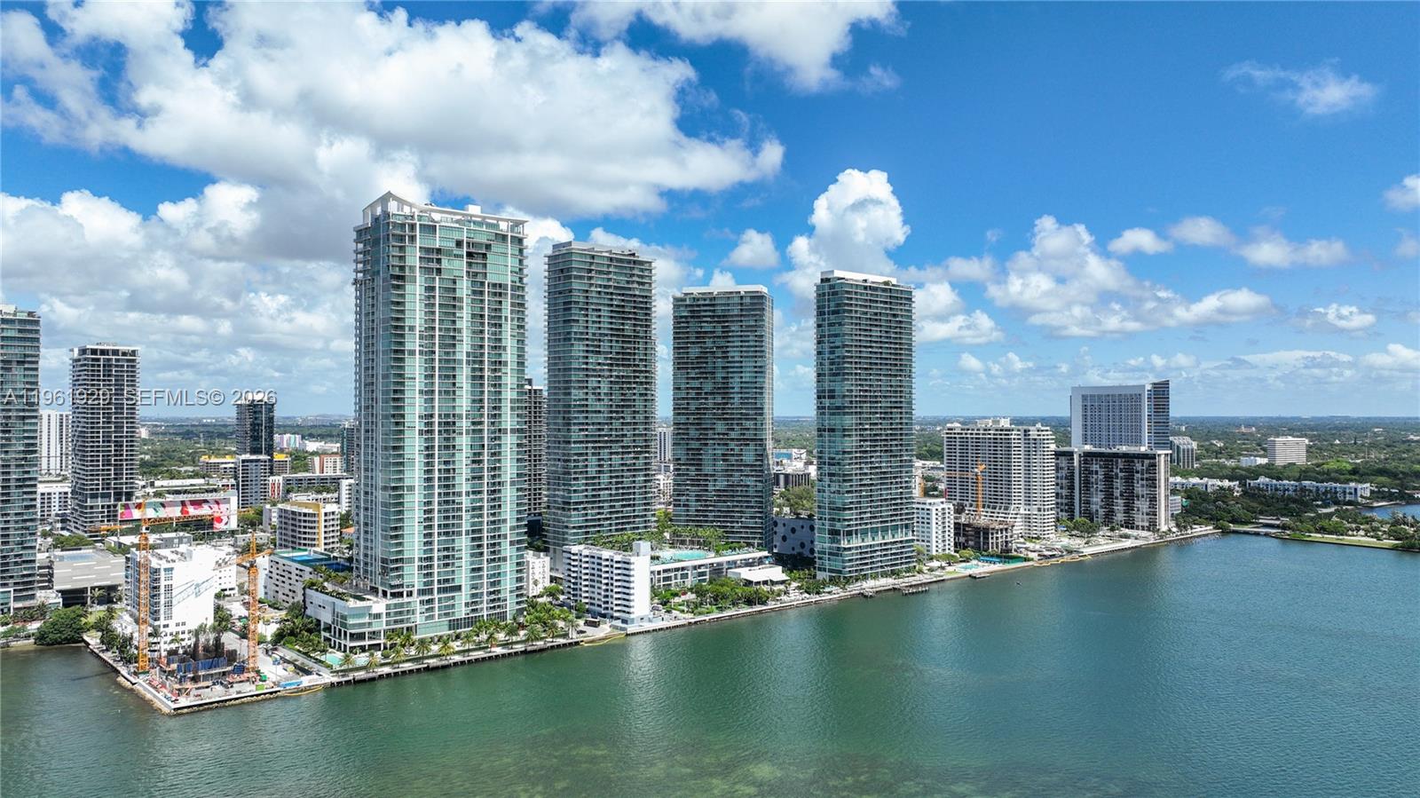GRAN PARAISO CONDO - Residential