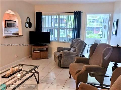 ELDORADO COUNTRY CLUB TOW - Residential Lease