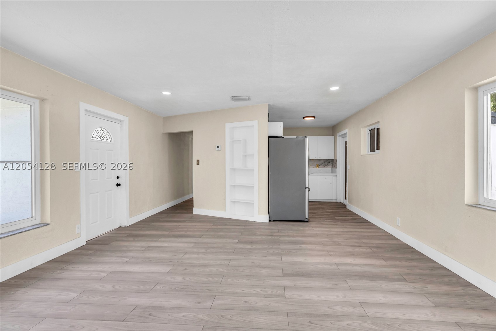 LAUDERDALE VILLAS - Residential