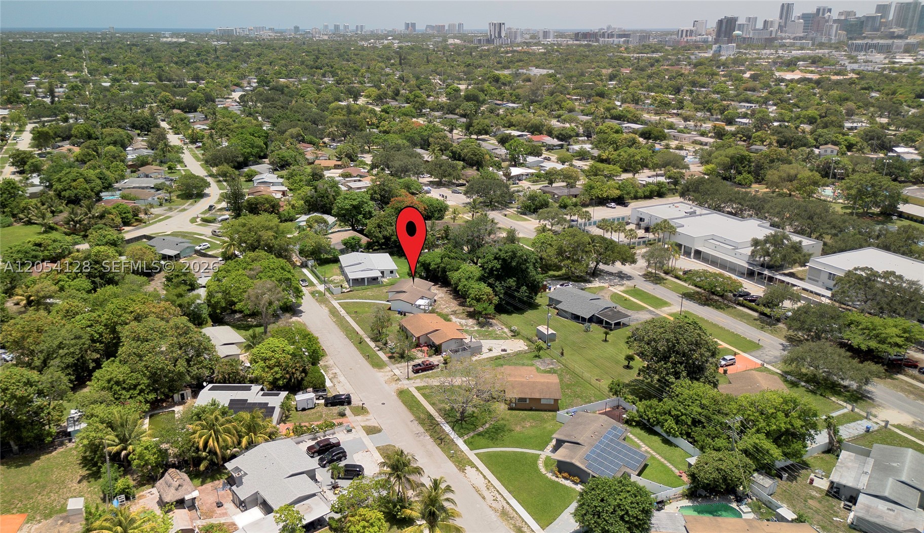 LAUDERDALE VILLAS - Residential