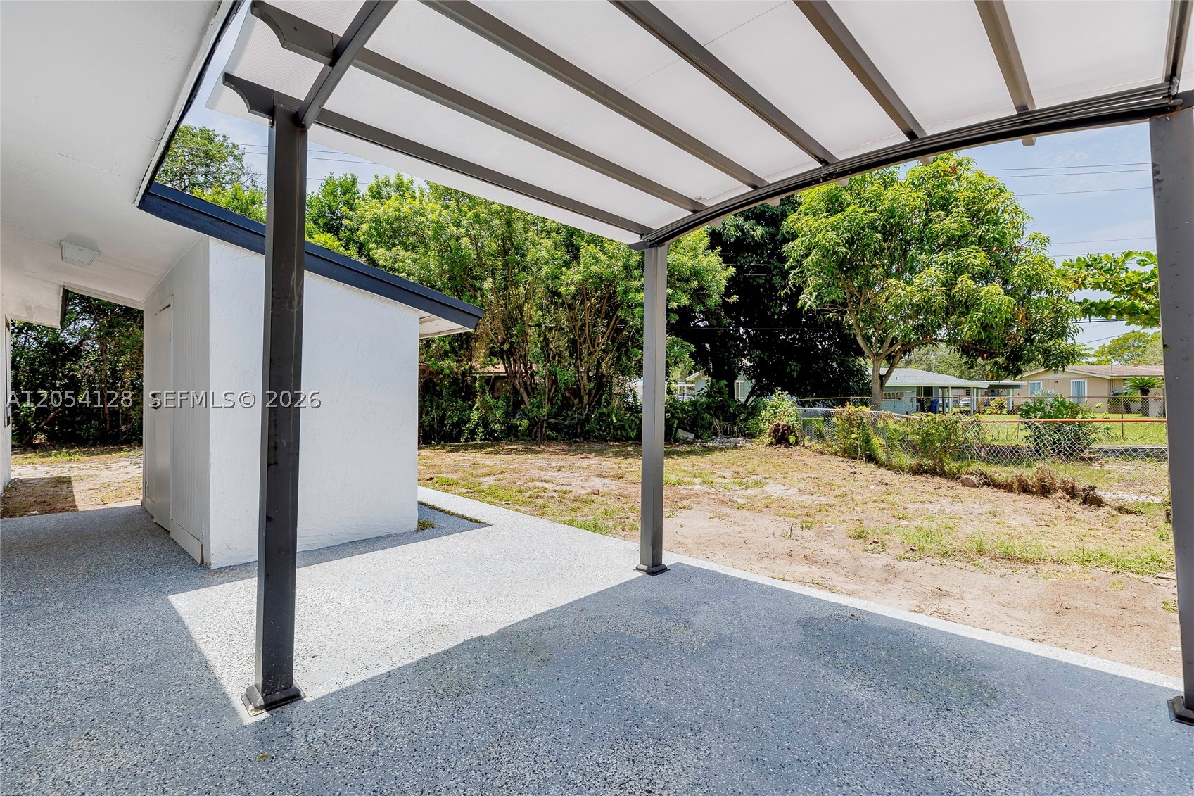 LAUDERDALE VILLAS - Residential