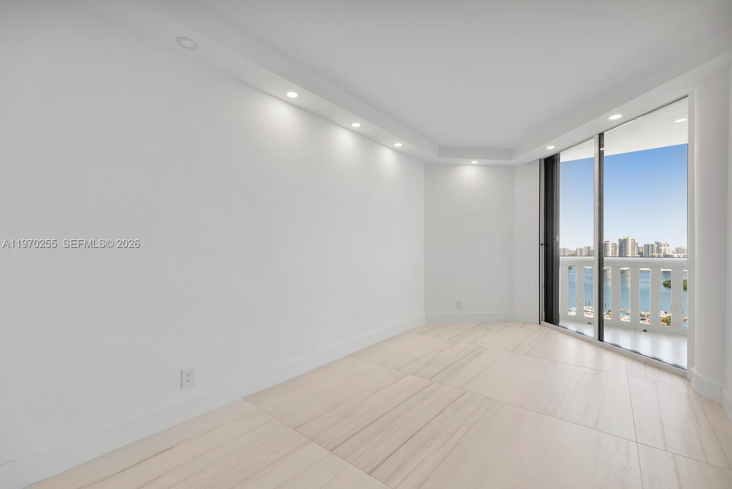3000 ISL BLVD WILLIAMS IS - Residential