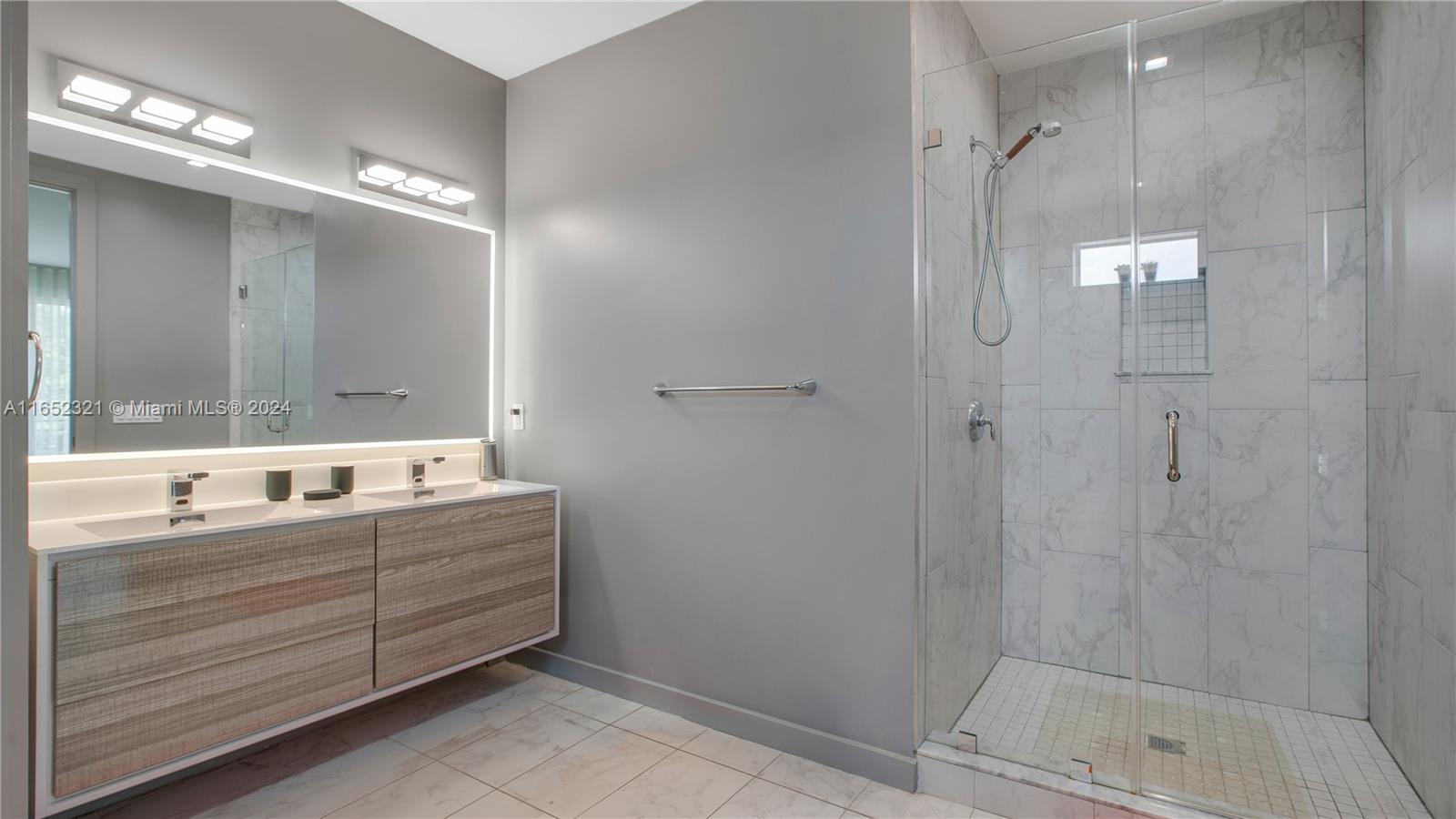 SOUTH BAY ESTATES - Residential
