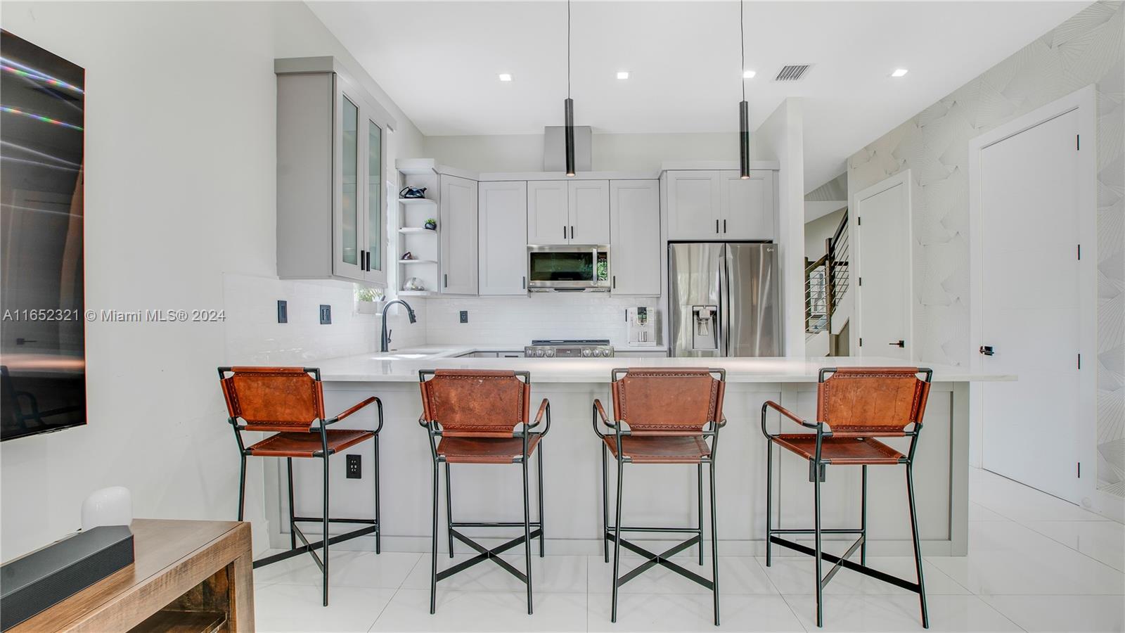 SOUTH BAY ESTATES - Residential