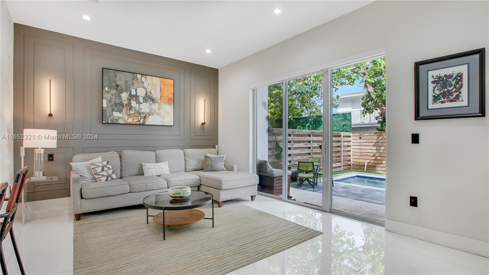 SOUTH BAY ESTATES - Residential