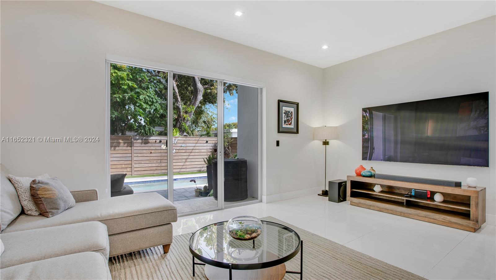 SOUTH BAY ESTATES - Residential