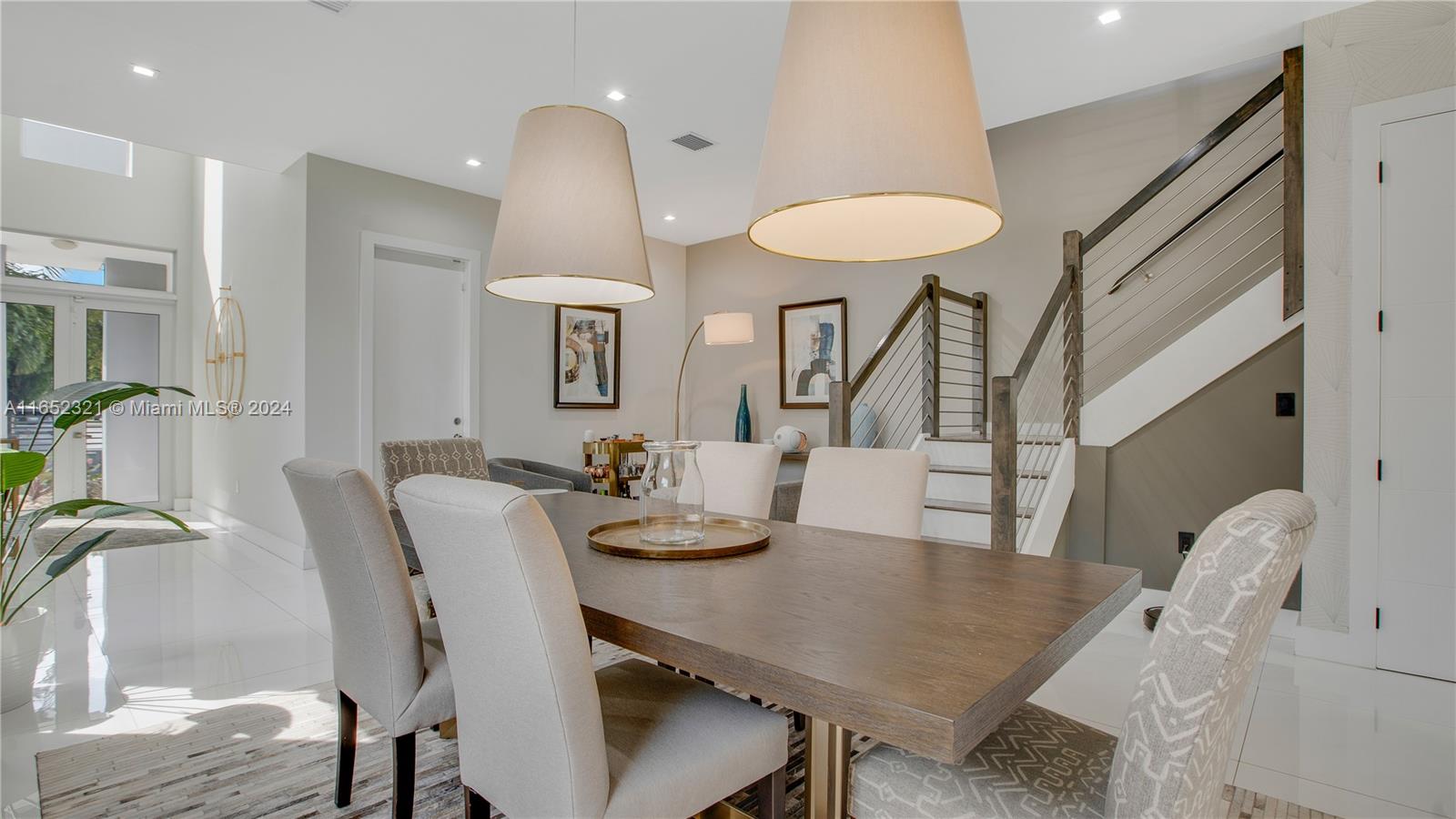 SOUTH BAY ESTATES - Residential