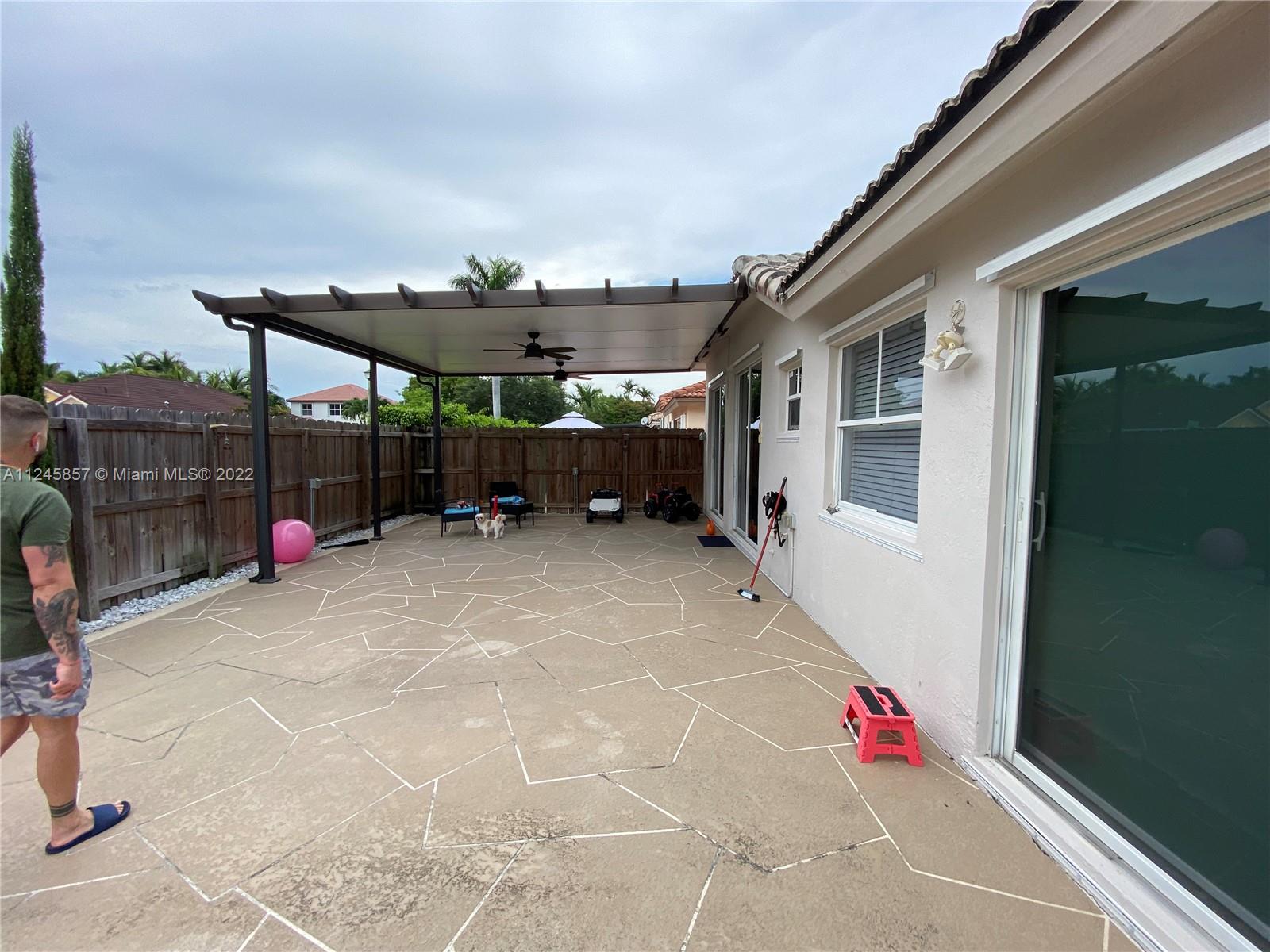POINCIANA AT SUNSET LAKES - Residential Lease