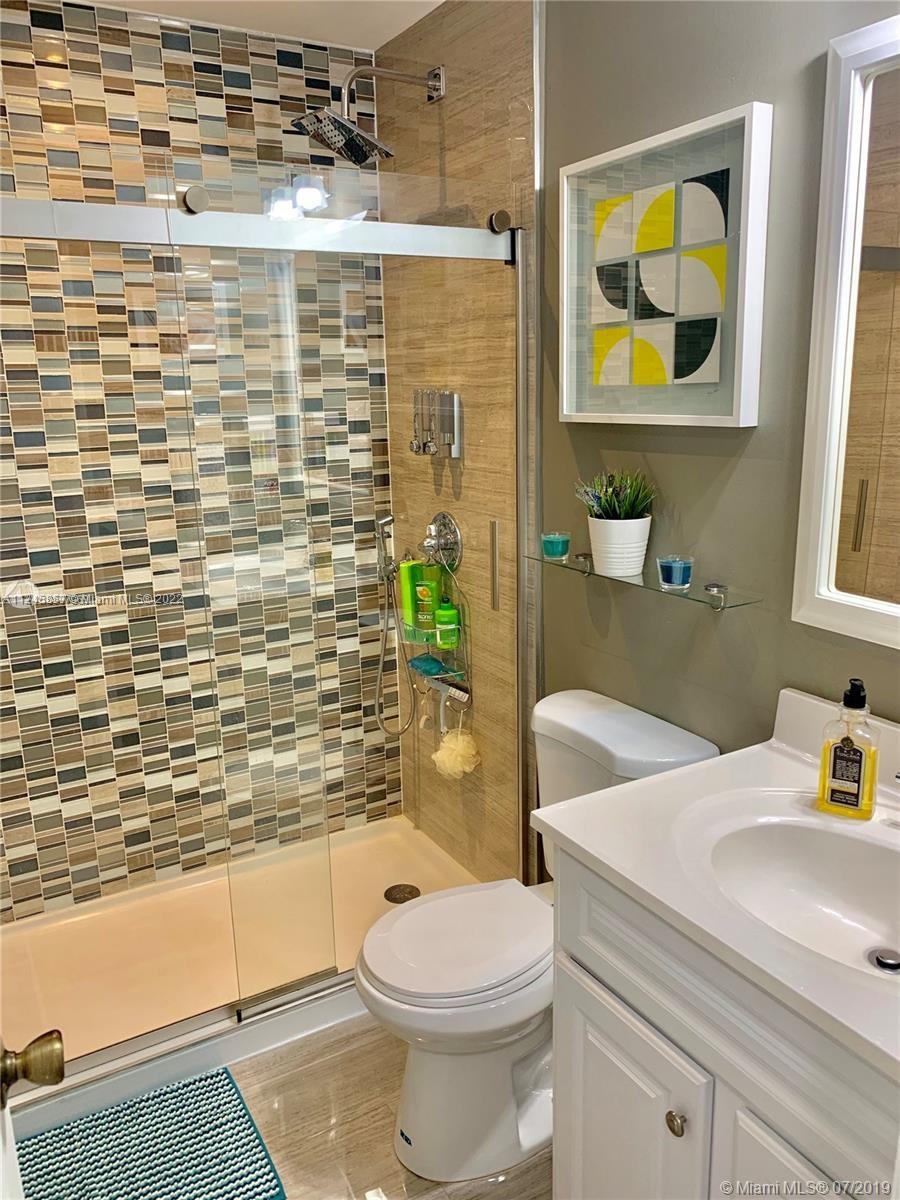POINCIANA AT SUNSET LAKES - Residential Lease