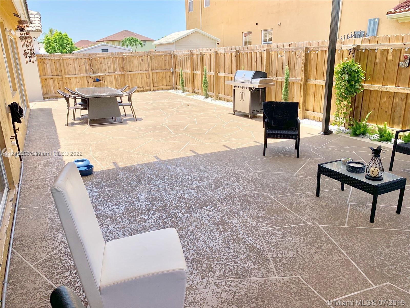POINCIANA AT SUNSET LAKES - Residential Lease
