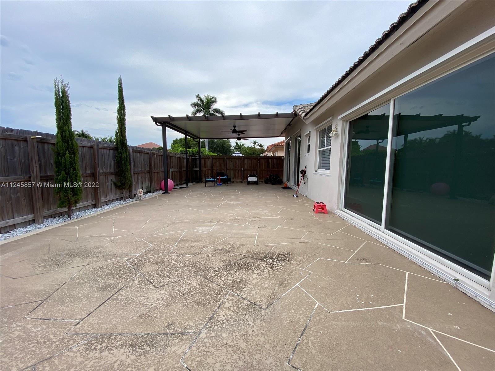 POINCIANA AT SUNSET LAKES - Residential Lease