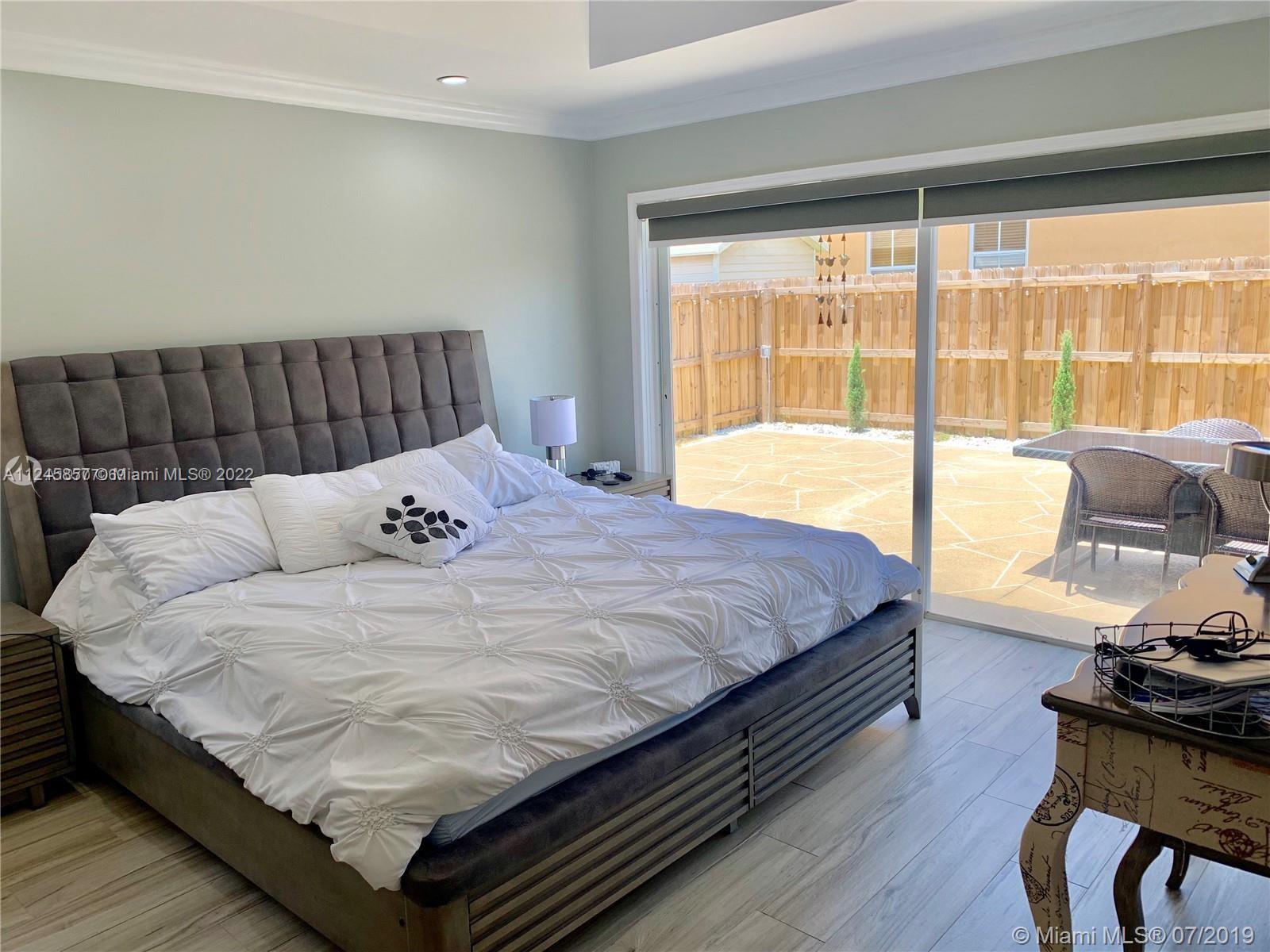 POINCIANA AT SUNSET LAKES - Residential Lease