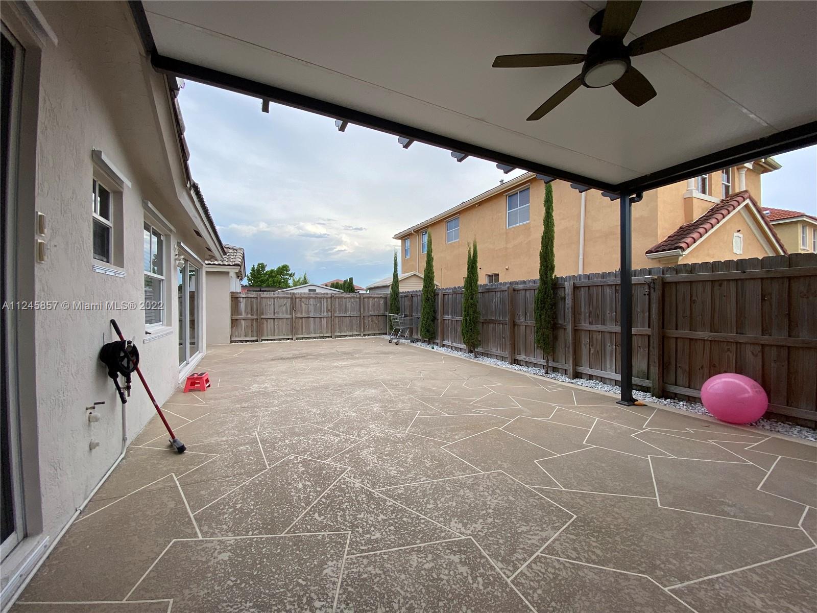 POINCIANA AT SUNSET LAKES - Residential Lease